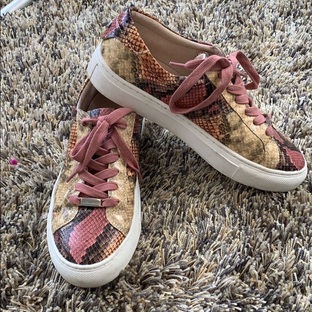J/Slides-pink/brown snakeskin pattern